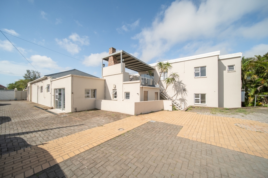 Commercial Property for Sale in Nahoon Eastern Cape